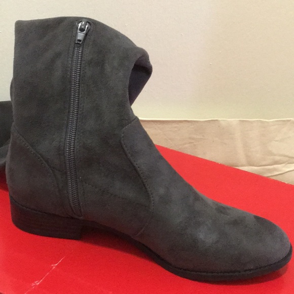 Shalisa Guess Knee High Boots - Picture 9 of 12